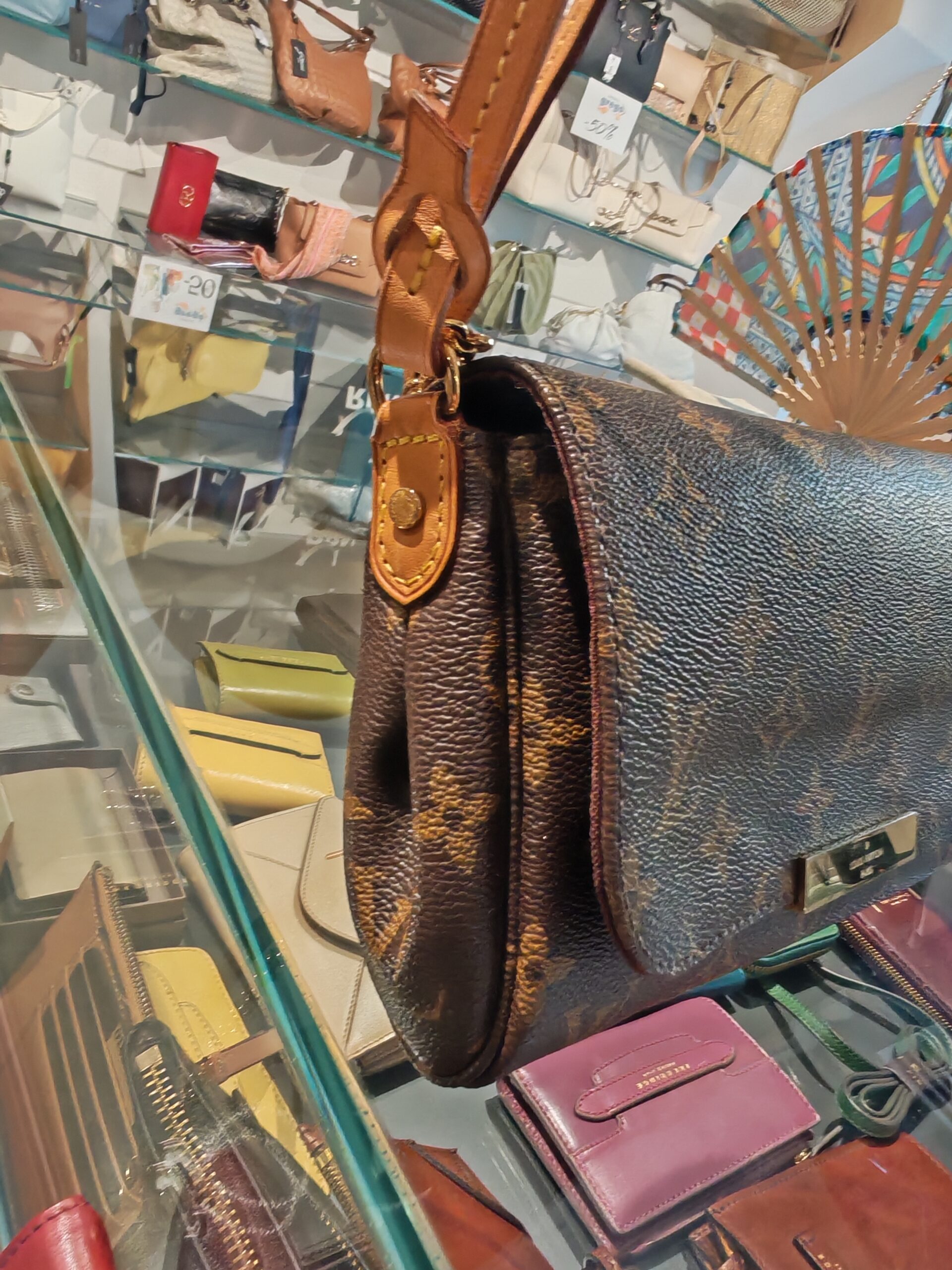 Favorite Pm monogram - Louis Vuitton - immagine 4